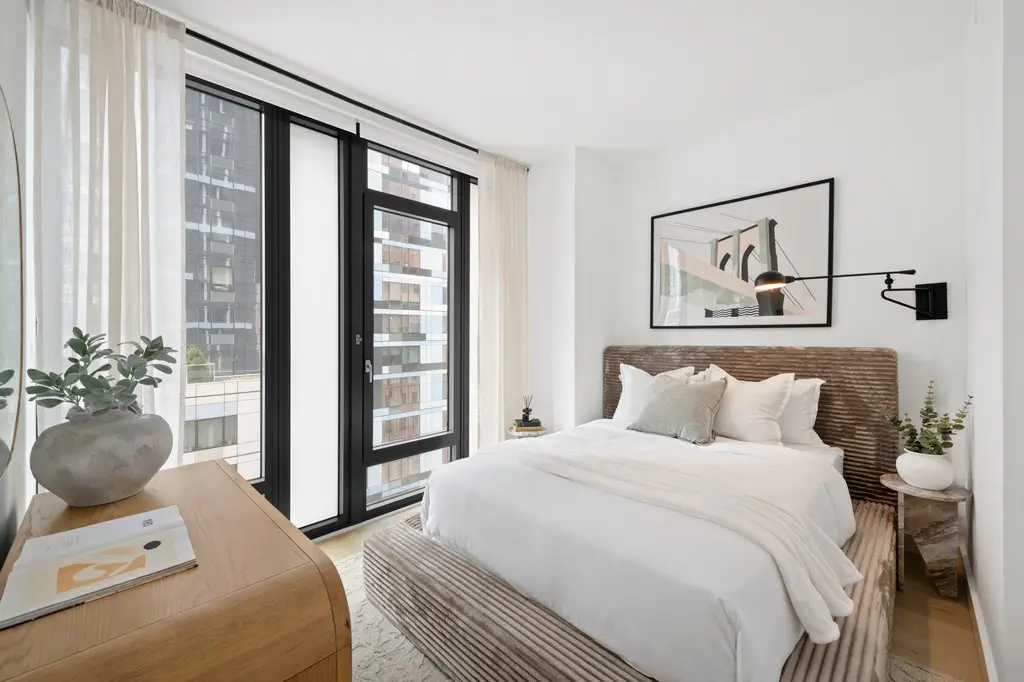 111 Willoughby 01 1024